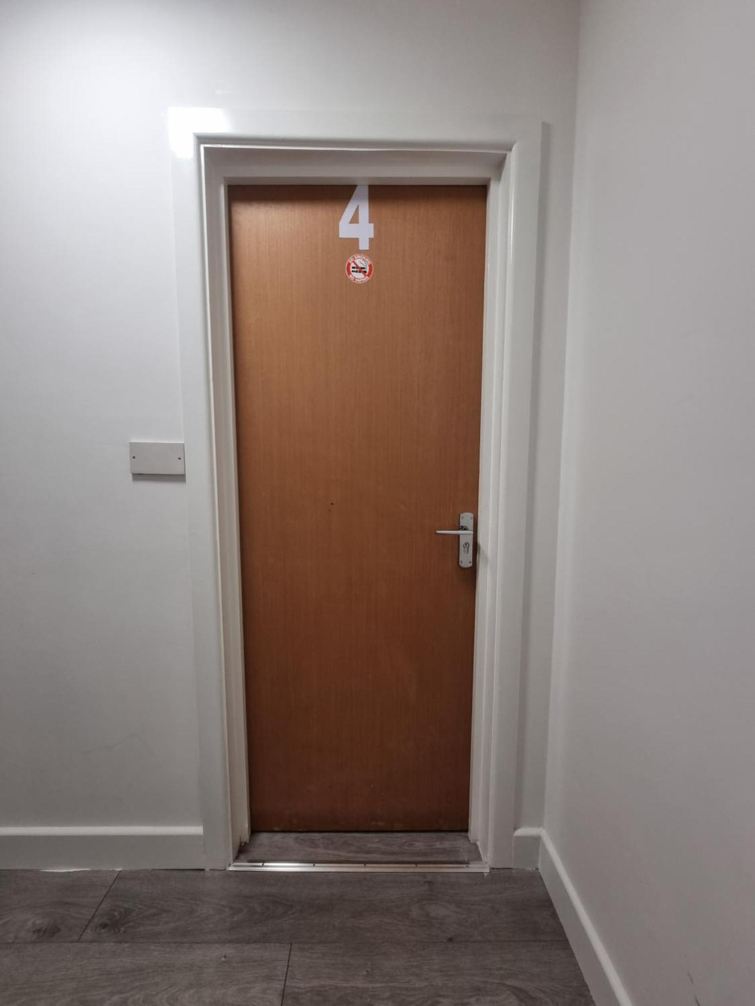 Brand New Studios In Харроу Экстерьер фото